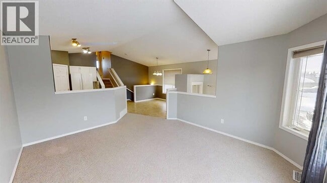 Photo du bâtiment - 9425 Lakeland Dr