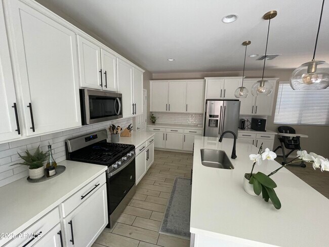 Foto del edificio - 25541 N 21st Ave
