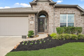 Building Photo - 9919 Willow Crown Ln