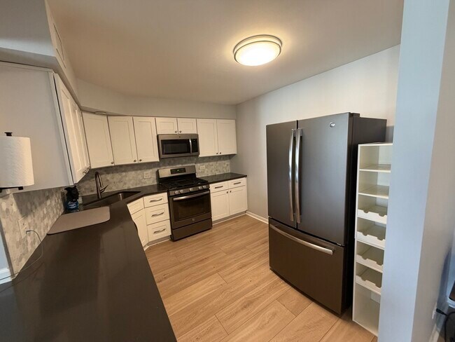 Foto del edificio - 110 S Dunton Ave