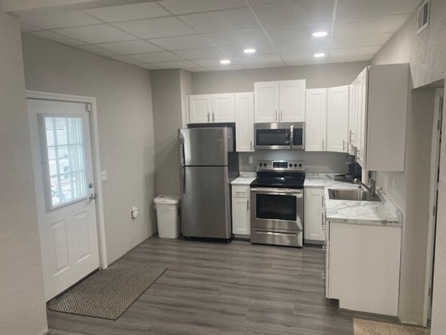 Photo - 2 bed/1 bath Apartment in the heart of Downtown Irwin