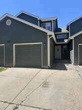 Building Photo - 1007 Cuerto Ln