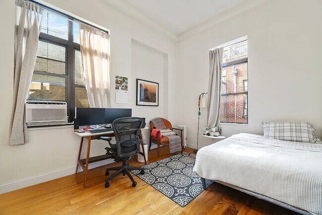Foto del edificio - 231 E 14th St