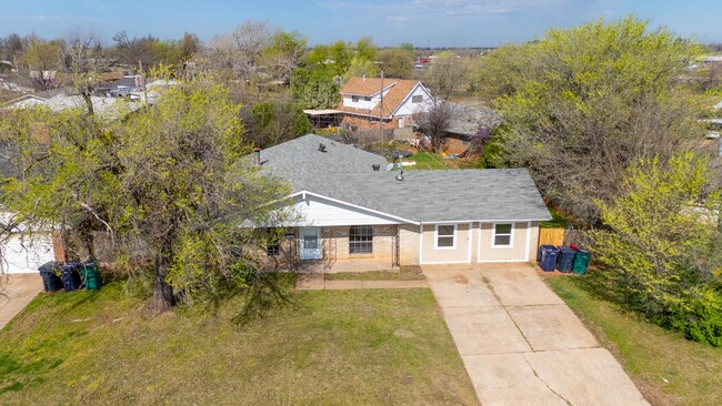 Foto del edificio - Spacious Rent to Own in South OKC!