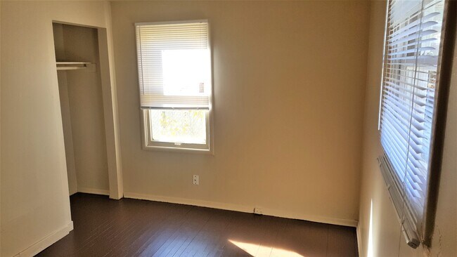 Foto del edificio - Perfect 2 Bedroom/ 2 Bathroom Shadle area Home!