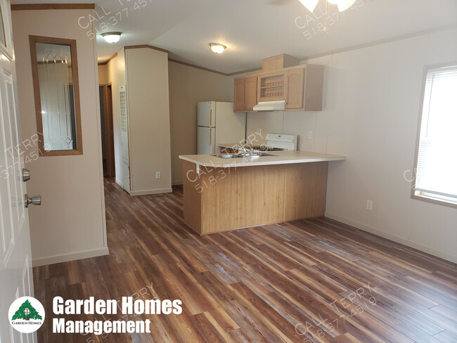 Building Photo - 28 Alflo Cir