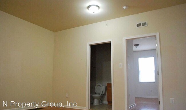 Building Photo - 2233 N Camac St