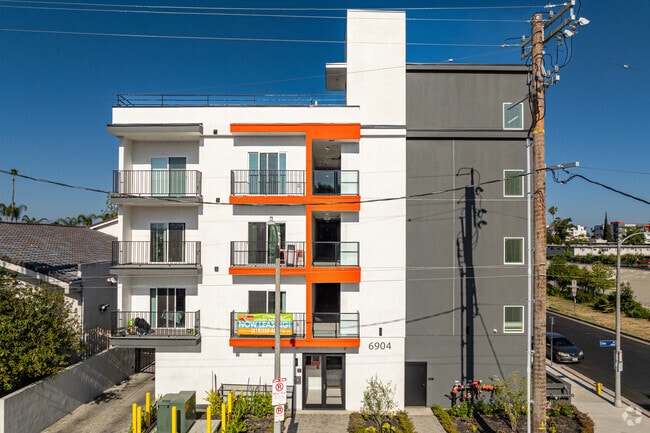 Alterno - Eton View Apartments