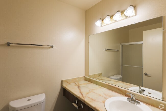 2HAB, 1BA - 748 ft² - Griffin House