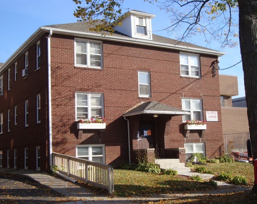 Primary Photo - 1218 Spring St