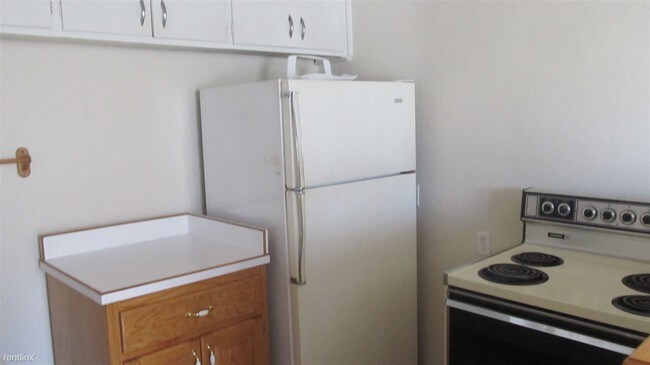 Foto del edificio - 102 1/2 N Oliver Ave