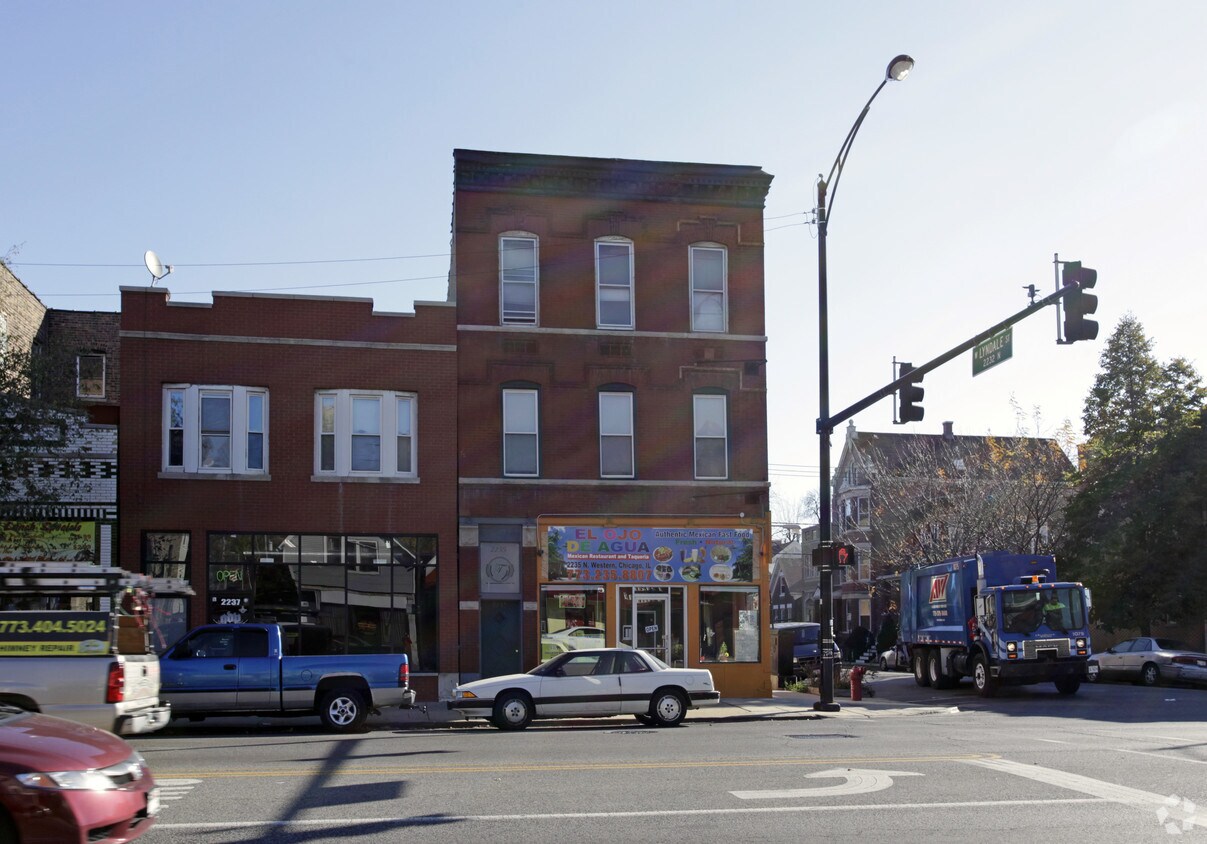Building Photo - 2235 N Western Ave