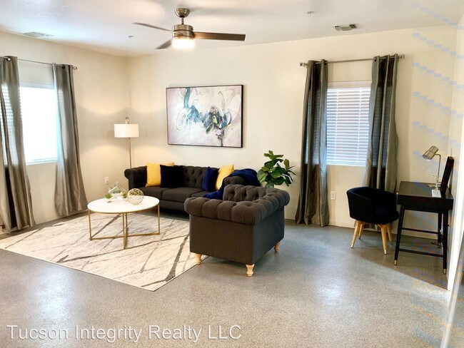 Foto del edificio - 1 br, 1 bath Room For Rent - 315 N. Park Ave.