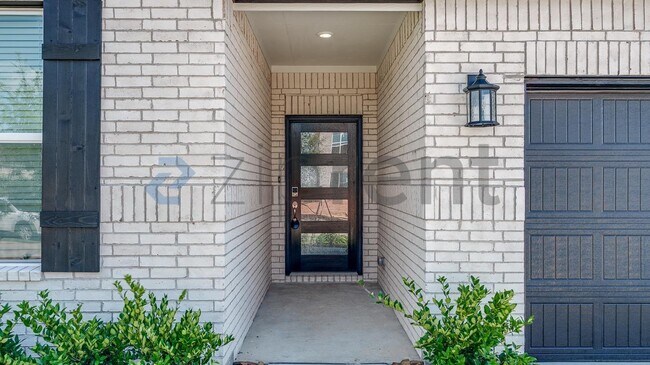 Foto del edificio - 27327 Blue Pool Dr