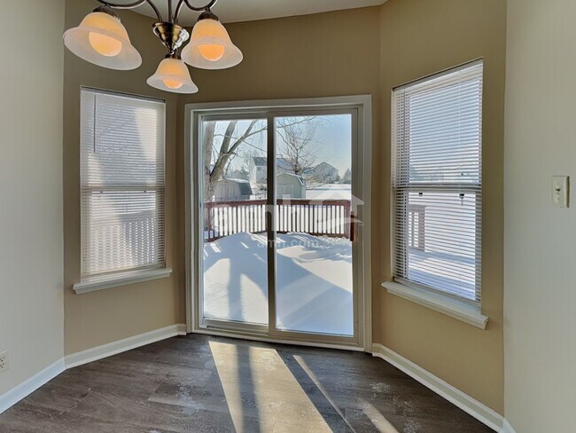 Foto del edificio - 1131 Clark Dr