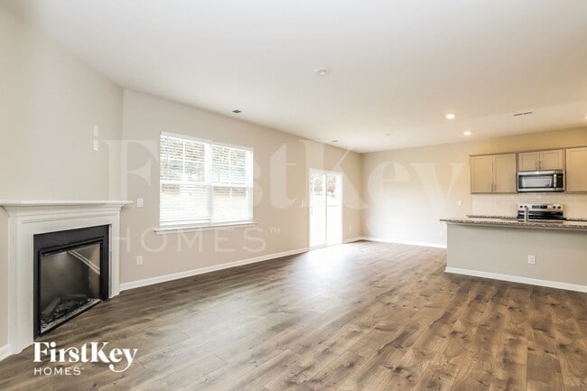 Building Photo - 154 Lisa Ln