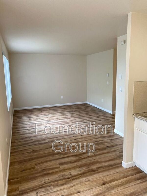 Foto del edificio - 400 10th Ave