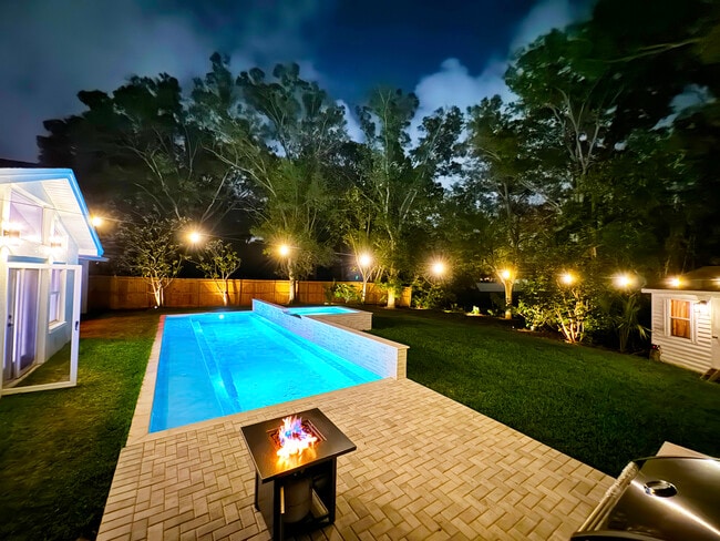 Pool & Backyard - 101 S Corona Ave