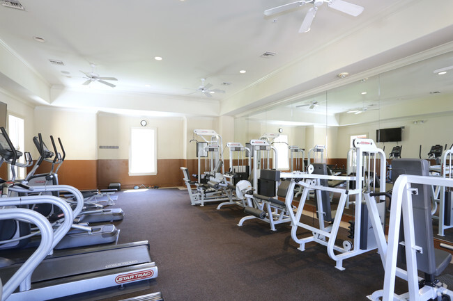 Gimnasio - Missions at Sunbow Apartments