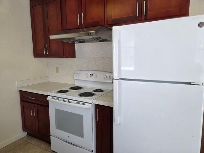 Foto del edificio - 885 Burbank Dr