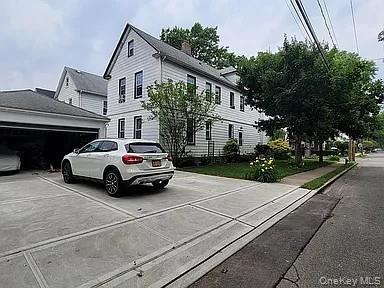 Building Photo - 182 Lowell Ave