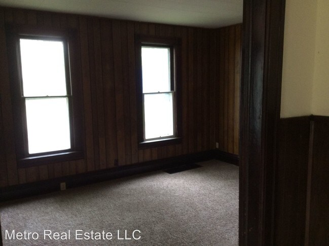 Building Photo - 3 br, 1 bath House - 617 Poplar St