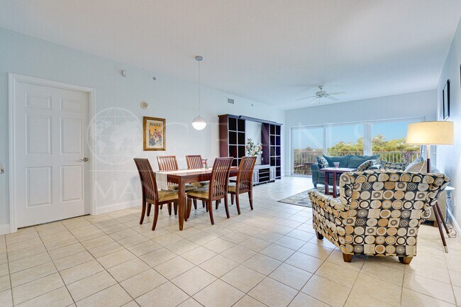 Foto del edificio - Furnished Waterfront 2 Bedroom Condo
