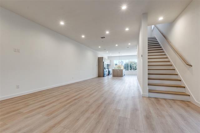 Building Photo - 2211 Wycliff Ave