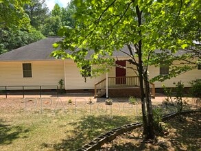 Building Photo - 7122 Ramblewood Dr