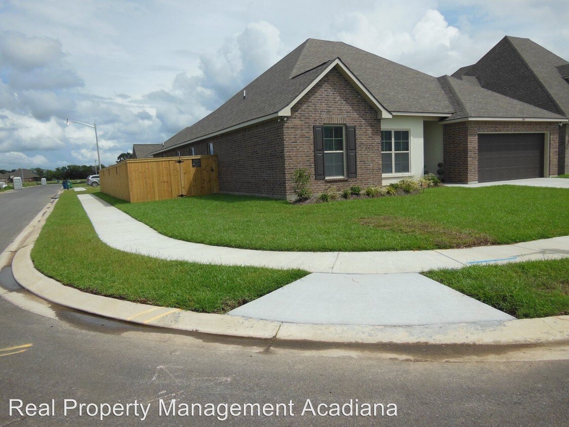 Foto principal - 4 br, 2.5 bath House - 301 Hutton Lane