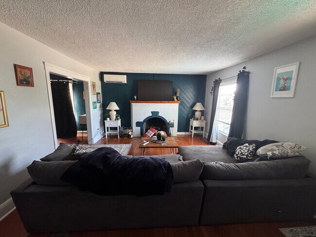 Foto del edificio - 328 Manhattan Ave