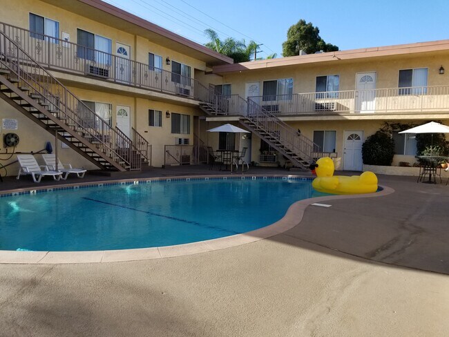 Foto del edificio - 4604 Cahuenga Blvd