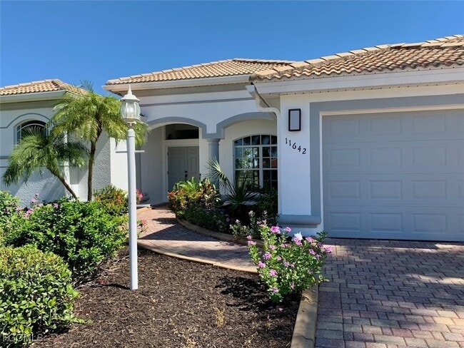 Building Photo - 11642 Royal Tee Cir