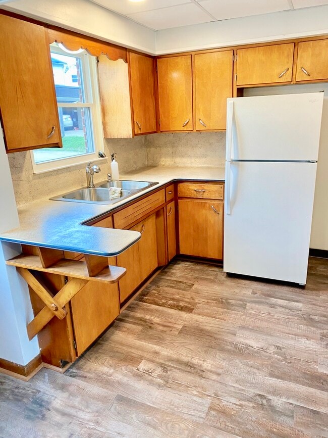 Building Photo - 480 Graham Rd