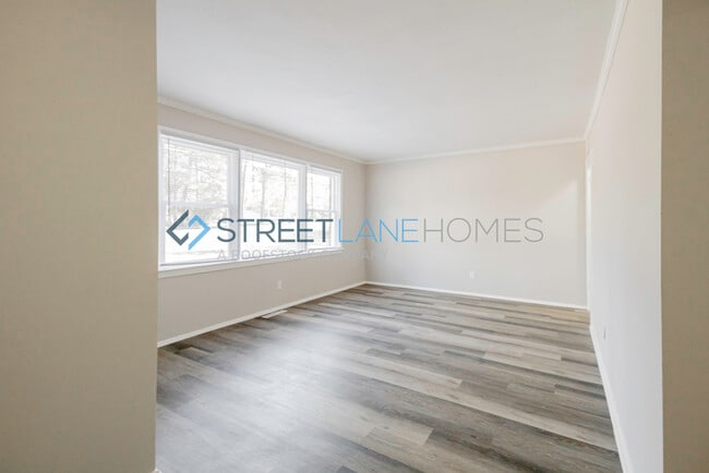 Building Photo - NOW OFFERING HALF OFF THE FIRST FULL MONTH...