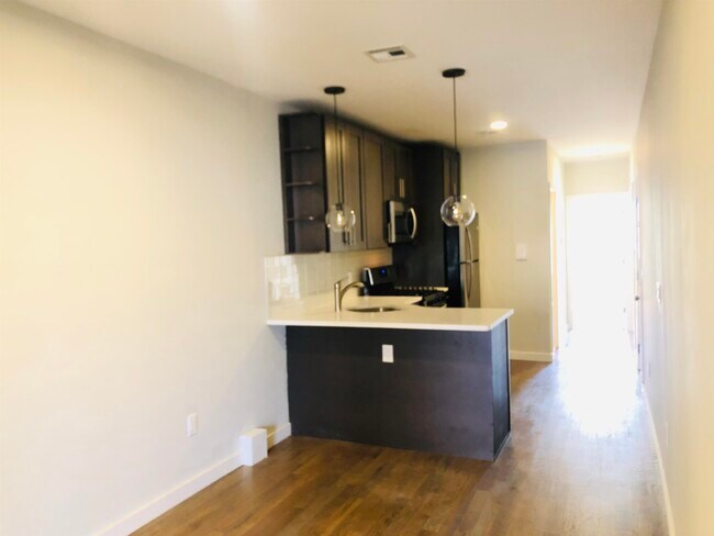 Foto del edificio - 347 7th St