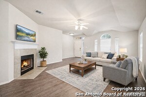 Foto del edificio - 703 Point Springs