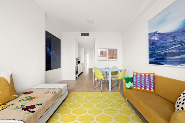 Building Photo - 95 Grattan St