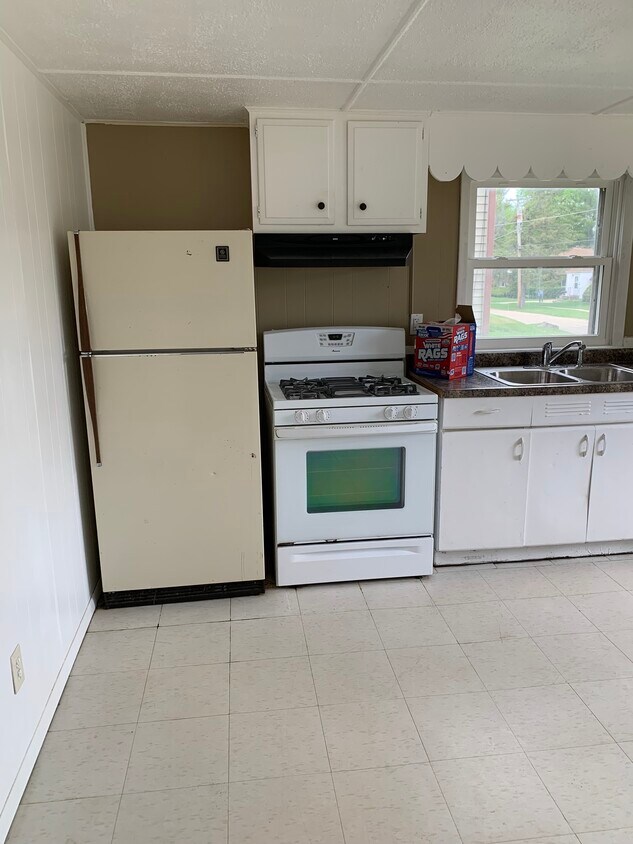 Primary Photo - 411 W Roosevelt St