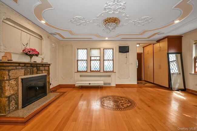 Foto del edificio - 63-42 Alderton St