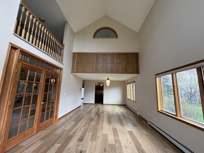 Building Photo - 105 Dulohery Ln