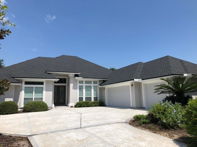Pablo Bay front of home - 13865 Deer Chase Pl
