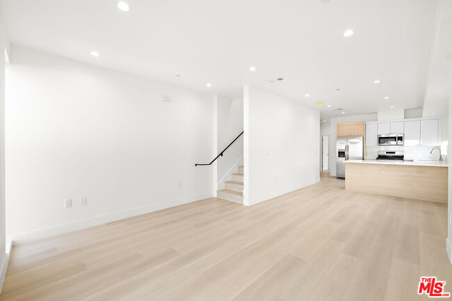 Building Photo - 5649 Case Ave