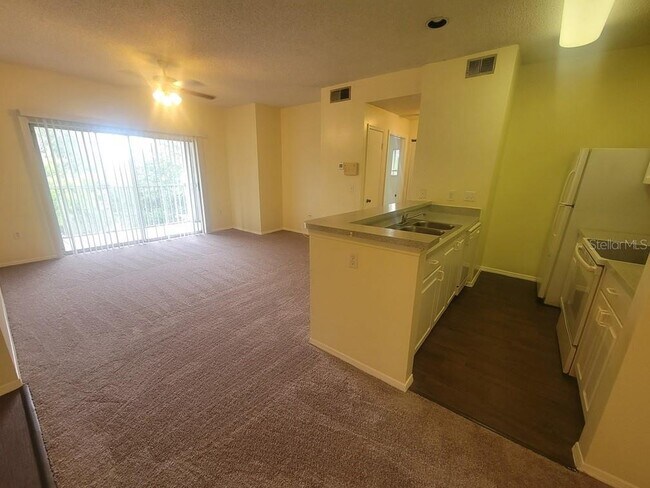 Foto del edificio - 10020 Strafford Oak Ct