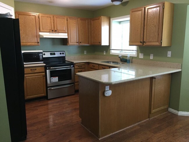 Building Photo - Cozy Two Bedroom Home in Sandy