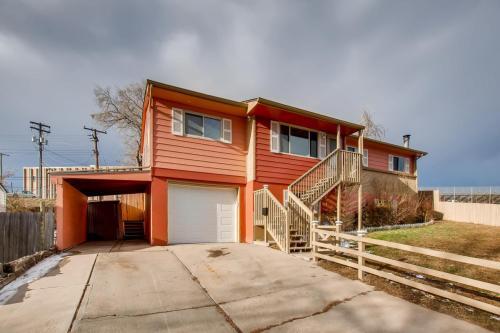 Building Photo - 9341 Hoffman Way