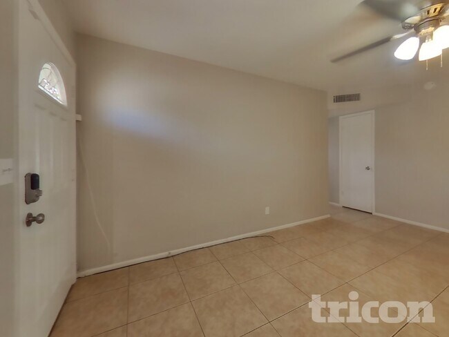 Foto del edificio - 18416 N 55th Dr