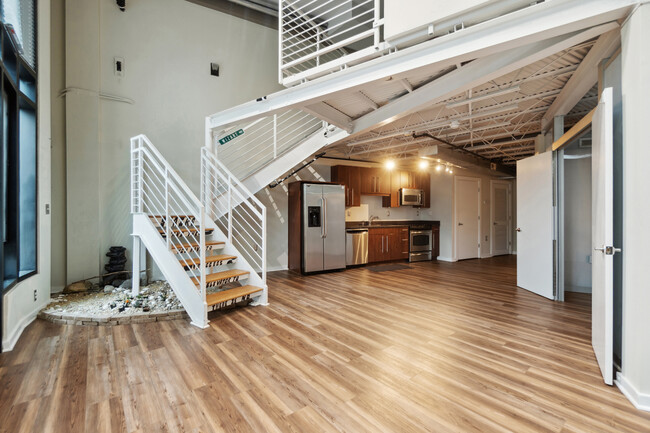 Building Photo - 415 St Pauls Blvd