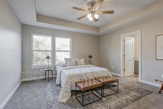 Building Photo - 2909 S Harvard Ave C