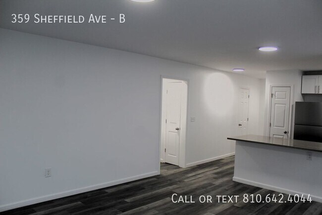 Building Photo - RENOVATED, GRANITE COUNTERTOPS, STAINLESS ...